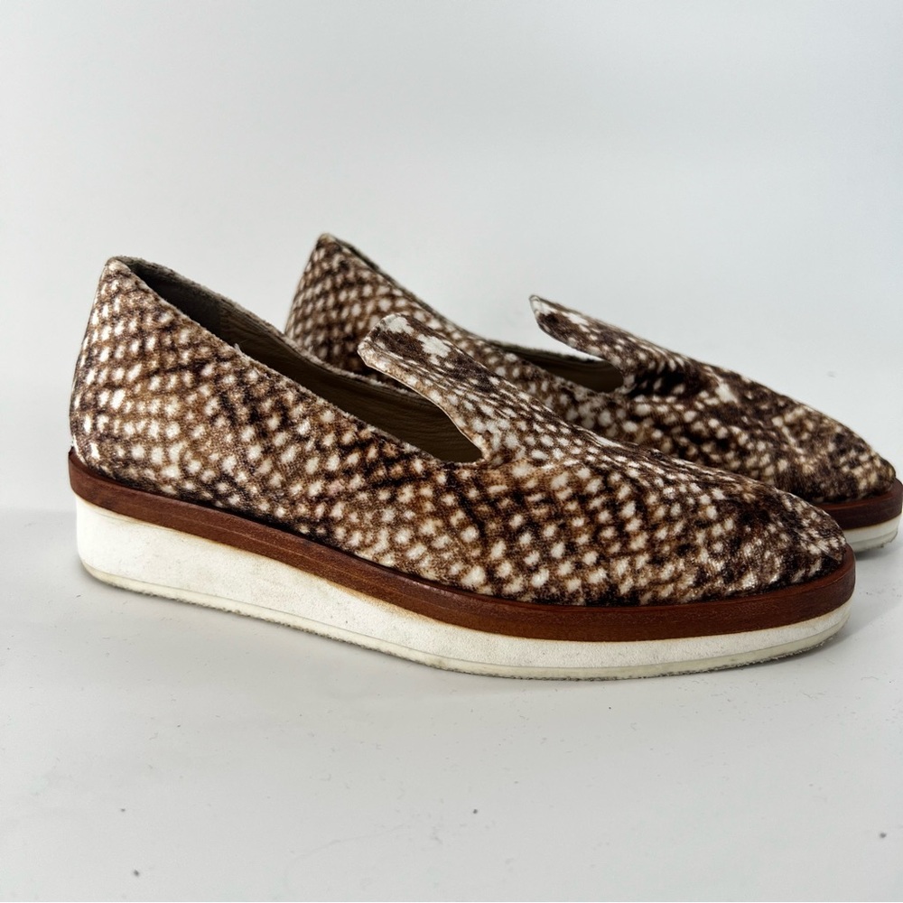 Free People Snake Eyes Brown & Cream Patterned Women's Slip-On Loafers - Size 39 - Picture 3 of 6